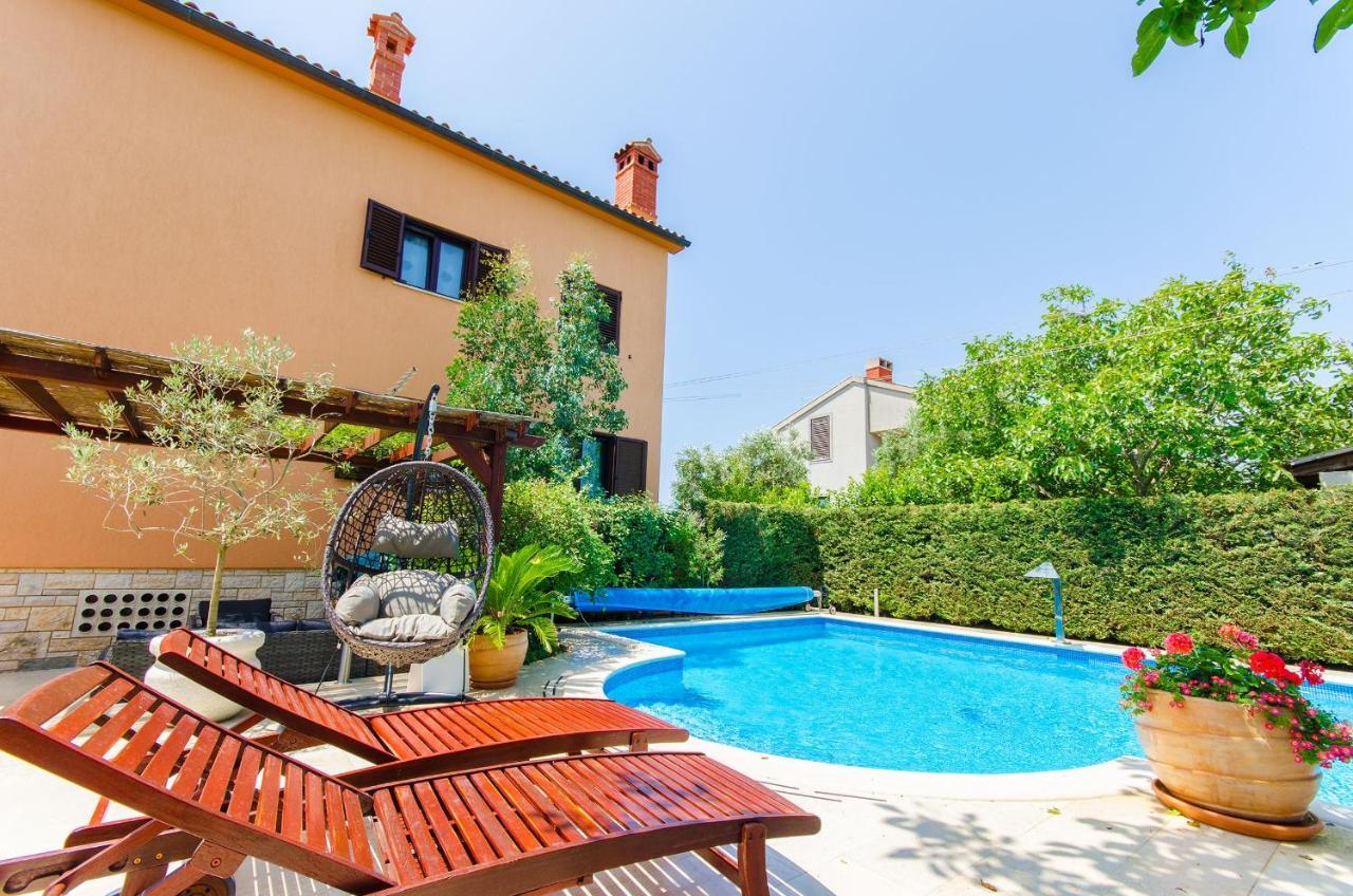 Apartment Ecio Vinkuran Esterno foto