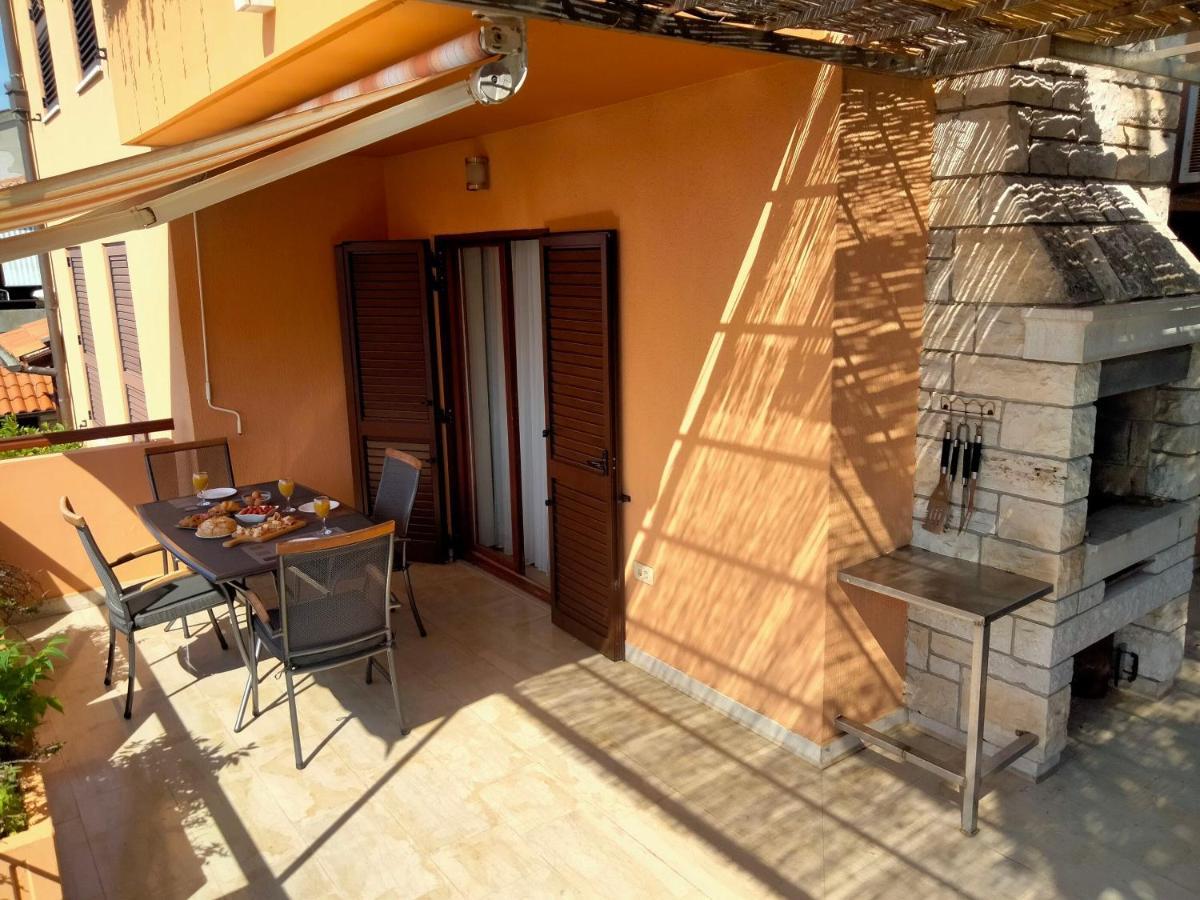 Apartment Ecio Vinkuran Esterno foto
