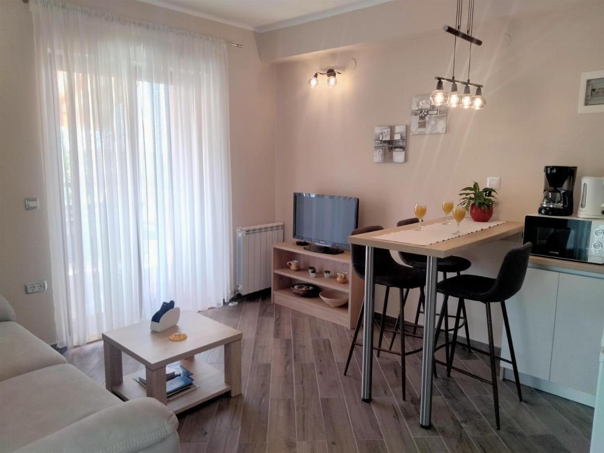 Apartment Ecio Vinkuran Esterno foto
